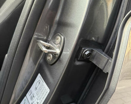 Сірий Фольксваген Tiguan Allspace, об'ємом двигуна 1.98 л та пробігом 237 тис. км за 27500 $, фото 41 на Automoto.ua