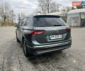 Серый Фольксваген Tiguan Allspace, объемом двигателя 2 л и пробегом 209 тыс. км за 27900 $, фото 7 на Automoto.ua