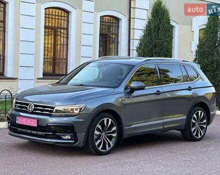 Серый Фольксваген Tiguan Allspace, объемом двигателя 2 л и пробегом 231 тыс. км за 27000 $, фото 42 на Automoto.ua