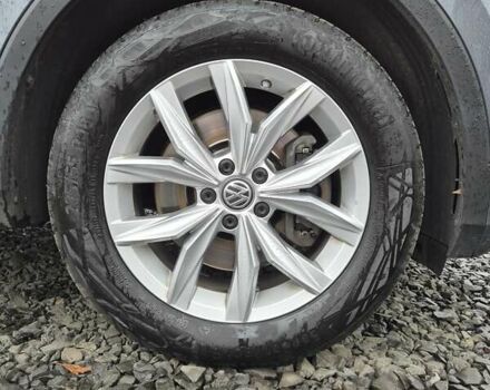 Серый Фольксваген Tiguan Allspace, объемом двигателя 2 л и пробегом 184 тыс. км за 29499 $, фото 15 на Automoto.ua