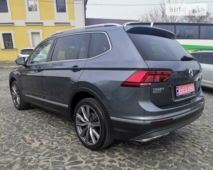 Сірий Фольксваген Tiguan Allspace, об'ємом двигуна 2 л та пробігом 195 тис. км за 28700 $, фото 6 на Automoto.ua