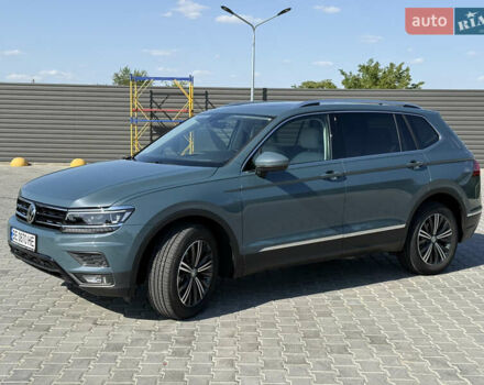 Серый Фольксваген Tiguan Allspace, объемом двигателя 2 л и пробегом 79 тыс. км за 23800 $, фото 2 на Automoto.ua