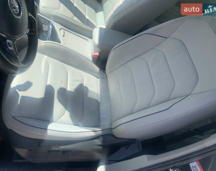Серый Фольксваген Tiguan Allspace, объемом двигателя 2 л и пробегом 215 тыс. км за 27100 $, фото 17 на Automoto.ua