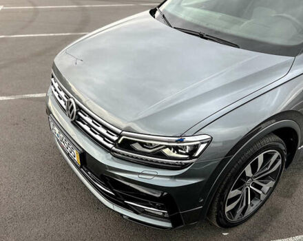 Серый Фольксваген Tiguan Allspace, объемом двигателя 2 л и пробегом 139 тыс. км за 33999 $, фото 5 на Automoto.ua