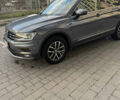 Сірий Фольксваген Tiguan Allspace, об'ємом двигуна 1.98 л та пробігом 237 тис. км за 27500 $, фото 5 на Automoto.ua