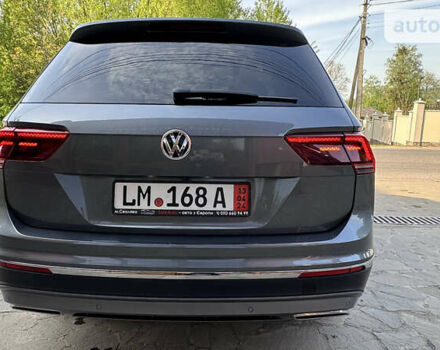 Сірий Фольксваген Tiguan Allspace, об'ємом двигуна 2 л та пробігом 149 тис. км за 31900 $, фото 20 на Automoto.ua