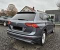 Серый Фольксваген Tiguan Allspace, объемом двигателя 2 л и пробегом 184 тыс. км за 29499 $, фото 4 на Automoto.ua