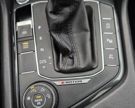 Серый Фольксваген Tiguan Allspace, объемом двигателя 2 л и пробегом 184 тыс. км за 29499 $, фото 58 на Automoto.ua