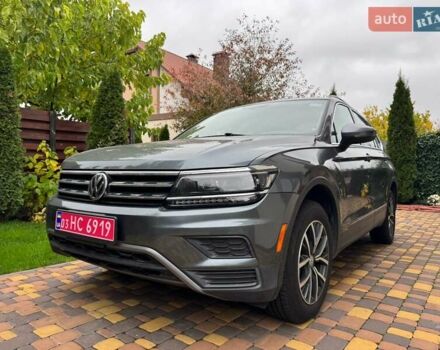 Сірий Фольксваген Tiguan Allspace, об'ємом двигуна 2 л та пробігом 112 тис. км за 22500 $, фото 2 на Automoto.ua