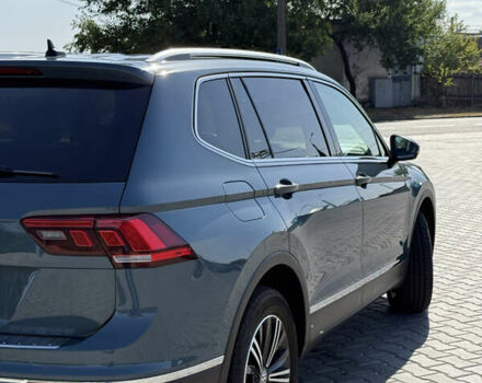 Серый Фольксваген Tiguan Allspace, объемом двигателя 2 л и пробегом 79 тыс. км за 23800 $, фото 7 на Automoto.ua