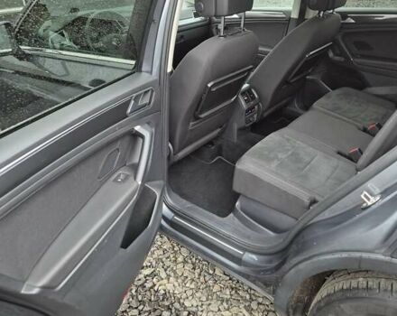Серый Фольксваген Tiguan Allspace, объемом двигателя 2 л и пробегом 184 тыс. км за 29499 $, фото 33 на Automoto.ua