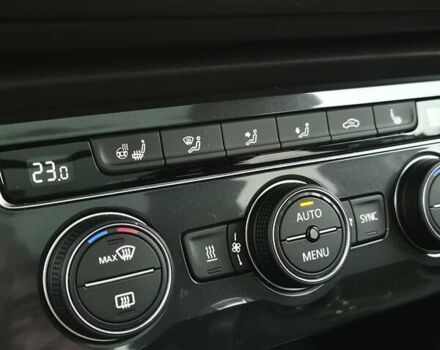 Серый Фольксваген Tiguan Allspace, объемом двигателя 2 л и пробегом 184 тыс. км за 29499 $, фото 66 на Automoto.ua