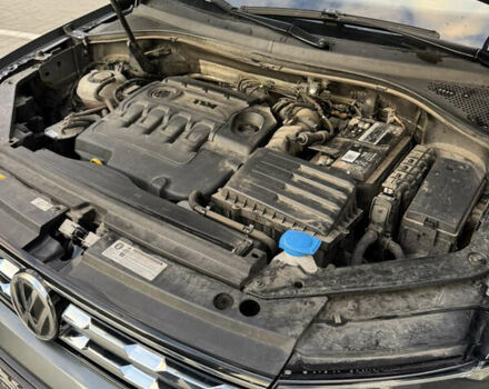 Сірий Фольксваген Tiguan Allspace, об'ємом двигуна 1.98 л та пробігом 237 тис. км за 27500 $, фото 19 на Automoto.ua