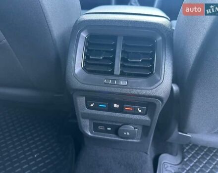Серый Фольксваген Tiguan Allspace, объемом двигателя 2 л и пробегом 231 тыс. км за 27000 $, фото 17 на Automoto.ua