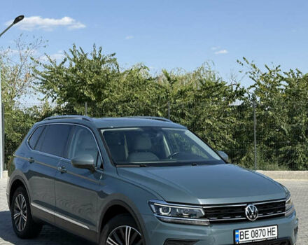 Серый Фольксваген Tiguan Allspace, объемом двигателя 2 л и пробегом 79 тыс. км за 23800 $, фото 1 на Automoto.ua