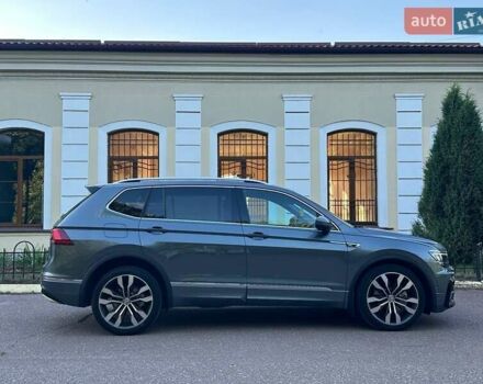 Серый Фольксваген Tiguan Allspace, объемом двигателя 2 л и пробегом 231 тыс. км за 27000 $, фото 31 на Automoto.ua