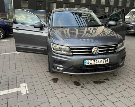 Сірий Фольксваген Tiguan Allspace, об'ємом двигуна 1.98 л та пробігом 237 тис. км за 27500 $, фото 16 на Automoto.ua