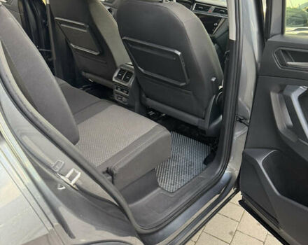 Сірий Фольксваген Tiguan Allspace, об'ємом двигуна 1.98 л та пробігом 237 тис. км за 27500 $, фото 51 на Automoto.ua