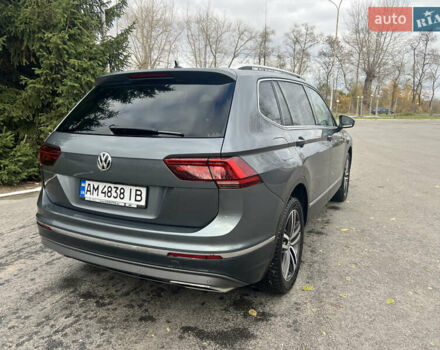 Серый Фольксваген Tiguan Allspace, объемом двигателя 2 л и пробегом 209 тыс. км за 27900 $, фото 5 на Automoto.ua