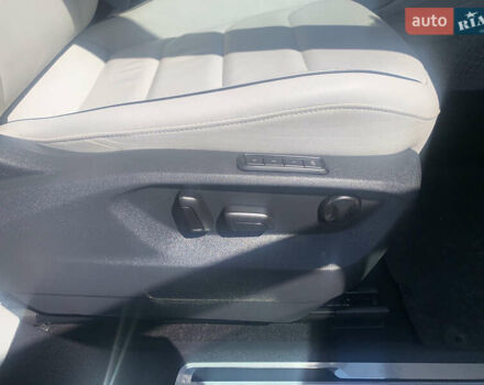 Серый Фольксваген Tiguan Allspace, объемом двигателя 2 л и пробегом 215 тыс. км за 27100 $, фото 24 на Automoto.ua