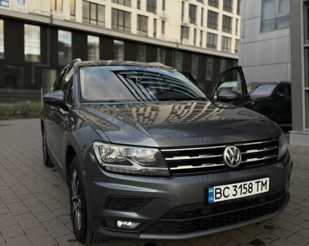 Сірий Фольксваген Tiguan Allspace, об'ємом двигуна 1.98 л та пробігом 237 тис. км за 27500 $, фото 22 на Automoto.ua