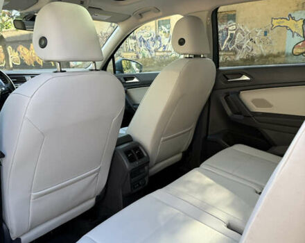 Серый Фольксваген Tiguan Allspace, объемом двигателя 2 л и пробегом 79 тыс. км за 23800 $, фото 40 на Automoto.ua