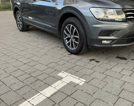 Сірий Фольксваген Tiguan Allspace, об'ємом двигуна 1.98 л та пробігом 237 тис. км за 27500 $, фото 3 на Automoto.ua