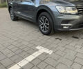 Сірий Фольксваген Tiguan Allspace, об'ємом двигуна 1.98 л та пробігом 237 тис. км за 27500 $, фото 3 на Automoto.ua