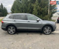 Серый Фольксваген Tiguan Allspace, объемом двигателя 2 л и пробегом 209 тыс. км за 27900 $, фото 3 на Automoto.ua