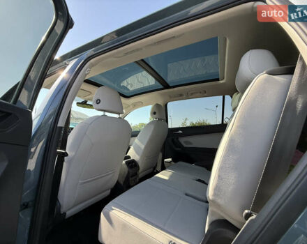 Серый Фольксваген Tiguan Allspace, объемом двигателя 2 л и пробегом 79 тыс. км за 23800 $, фото 18 на Automoto.ua
