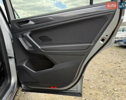Серый Фольксваген Tiguan Allspace, объемом двигателя 2 л и пробегом 192 тыс. км за 29874 $, фото 48 на Automoto.ua