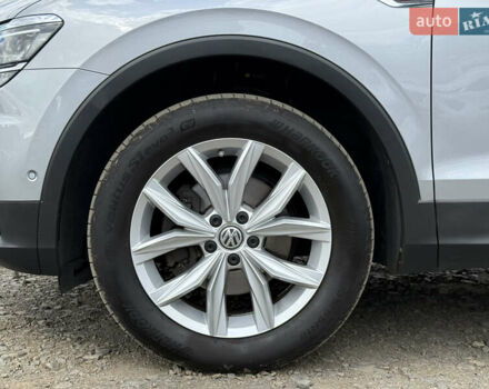 Серый Фольксваген Tiguan Allspace, объемом двигателя 2 л и пробегом 192 тыс. км за 29874 $, фото 22 на Automoto.ua