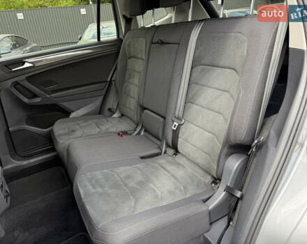 Серый Фольксваген Tiguan Allspace, объемом двигателя 2 л и пробегом 192 тыс. км за 29874 $, фото 37 на Automoto.ua