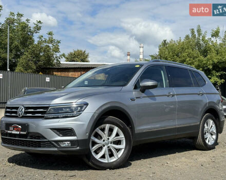 Серый Фольксваген Tiguan Allspace, объемом двигателя 2 л и пробегом 192 тыс. км за 29874 $, фото 3 на Automoto.ua