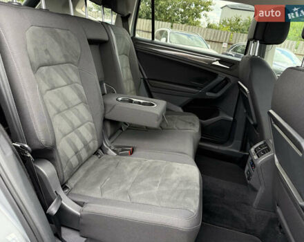 Серый Фольксваген Tiguan Allspace, объемом двигателя 2 л и пробегом 192 тыс. км за 29874 $, фото 47 на Automoto.ua
