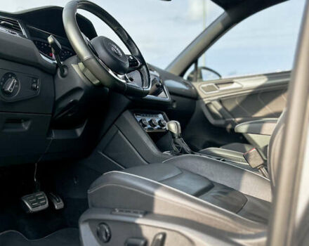 Серый Фольксваген Tiguan Allspace, объемом двигателя 2 л и пробегом 166 тыс. км за 33999 $, фото 20 на Automoto.ua