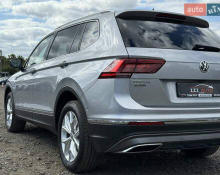 Серый Фольксваген Tiguan Allspace, объемом двигателя 2 л и пробегом 192 тыс. км за 29874 $, фото 11 на Automoto.ua