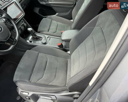 Серый Фольксваген Tiguan Allspace, объемом двигателя 2 л и пробегом 192 тыс. км за 29874 $, фото 32 на Automoto.ua