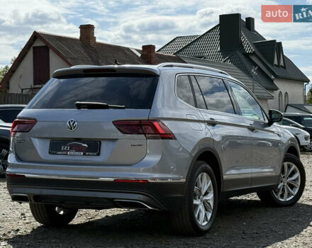 Серый Фольксваген Tiguan Allspace, объемом двигателя 2 л и пробегом 192 тыс. км за 29874 $, фото 7 на Automoto.ua