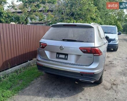 Серый Фольксваген Tiguan Allspace, объемом двигателя 2 л и пробегом 130 тыс. км за 12700 $, фото 1 на Automoto.ua