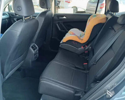 Серый Фольксваген Tiguan Allspace, объемом двигателя 1.98 л и пробегом 112 тыс. км за 17000 $, фото 9 на Automoto.ua