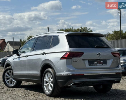Серый Фольксваген Tiguan Allspace, объемом двигателя 2 л и пробегом 192 тыс. км за 29874 $, фото 5 на Automoto.ua