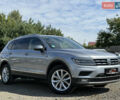 Серый Фольксваген Tiguan Allspace, объемом двигателя 2 л и пробегом 192 тыс. км за 29874 $, фото 1 на Automoto.ua