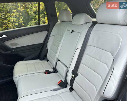 Фольксваген Tiguan Allspace 2020 в Кривом Роге на Automoto.ua Серый Фольксваген Tiguan Allspace, объемом двигателя 2 л и пробегом 86 тыс. км за 26500 $, фото 19 на Automoto.ua