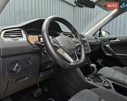 Фольксваген Tiguan Allspace 2021 в Луцке на Automoto.ua Серый Фольксваген Tiguan Allspace, объемом двигателя 0 л и пробегом 190 тыс. км за 33000 $, фото 58 на Automoto.ua