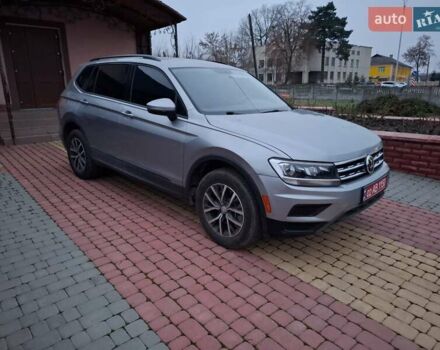 Серый Фольксваген Tiguan Allspace, объемом двигателя 2 л и пробегом 89 тыс. км за 19800 $, фото 2 на Automoto.ua