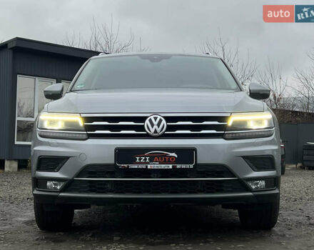 Сірий Фольксваген Tiguan Allspace, об'ємом двигуна 2 л та пробігом 204 тис. км за 29070 $, фото 1 на Automoto.ua