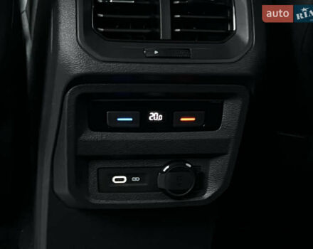 Сірий Фольксваген Tiguan Allspace, об'ємом двигуна 2 л та пробігом 204 тис. км за 29070 $, фото 36 на Automoto.ua