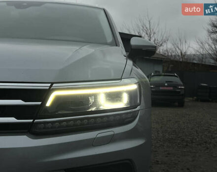 Сірий Фольксваген Tiguan Allspace, об'ємом двигуна 2 л та пробігом 204 тис. км за 29070 $, фото 13 на Automoto.ua
