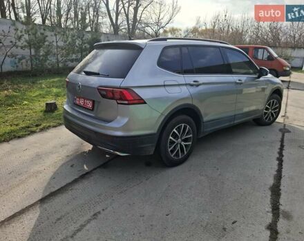 Серый Фольксваген Tiguan Allspace, объемом двигателя 2 л и пробегом 89 тыс. км за 19800 $, фото 10 на Automoto.ua